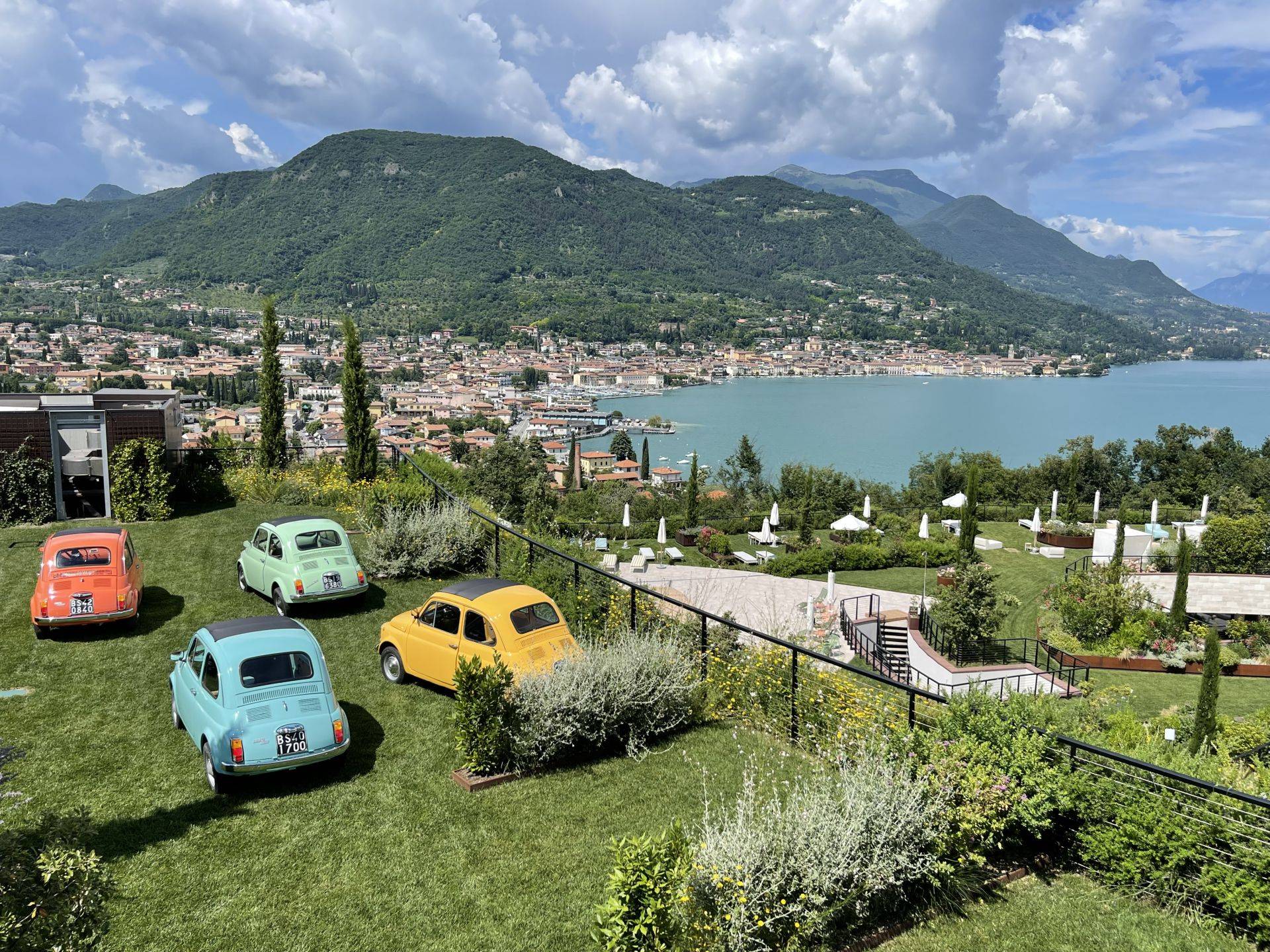 Büroausbau iMöblierung Hotel A-ROSA Lago di Gardam Zoofenster